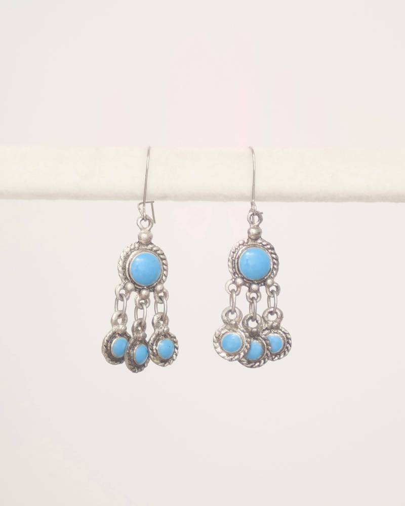 Blaue Und Silberne Perlenohrringe von KailansJewellery