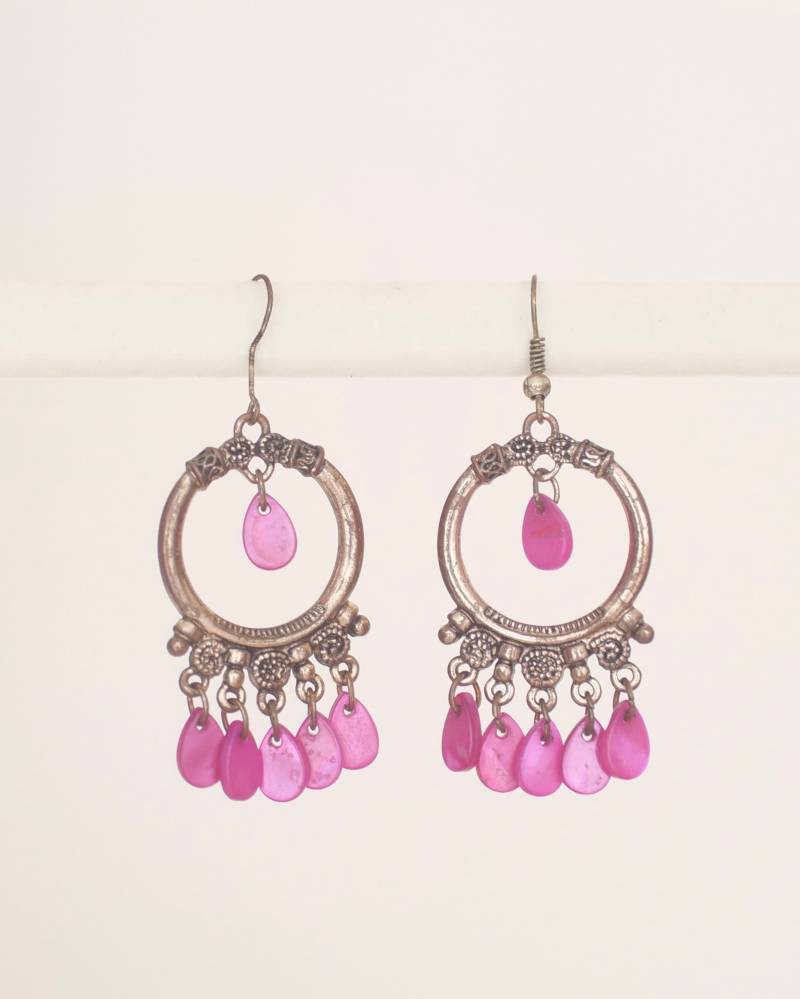 Chandelier Tropfen Ohrringe in Rosa & Bronzefarben von KailansJewellery