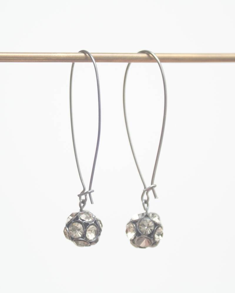 Schwarze Edelstein Ohrringe von KailansJewellery