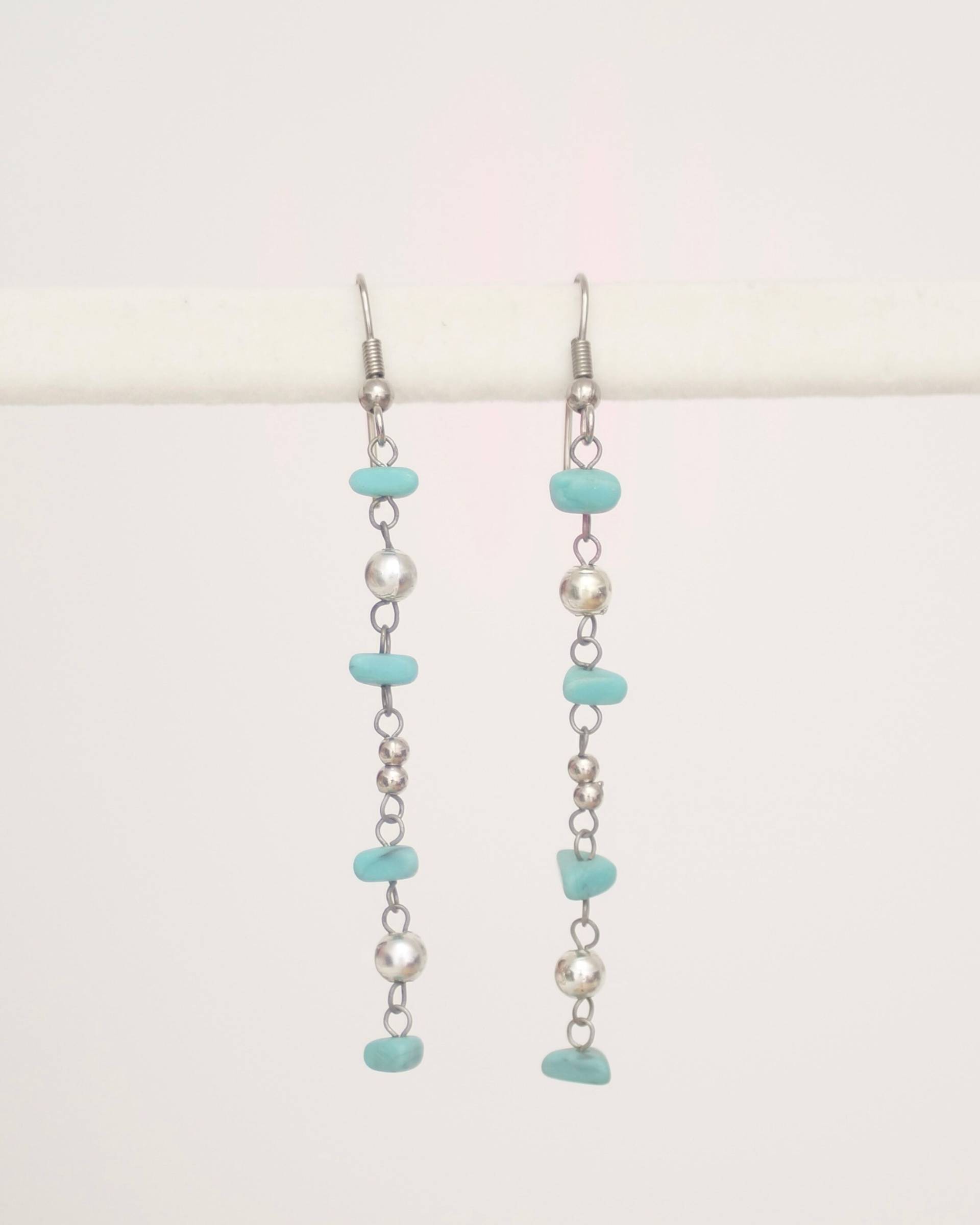 Silber Perlen Ohrhänger, Blau Ton von KailansJewellery