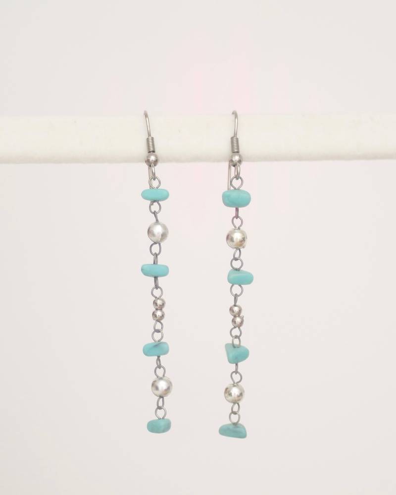 Silber Perlen Ohrhänger, Blau Ton von KailansJewellery