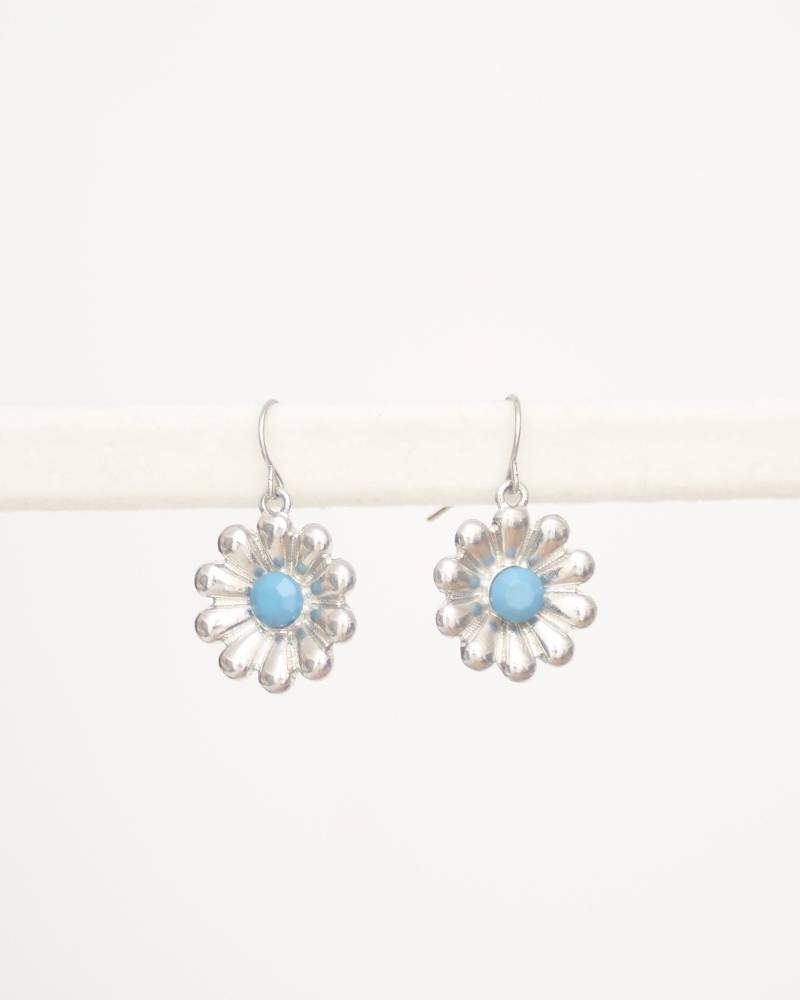 Silber & Blaue Blume Daisy Ohrringe von KailansJewellery