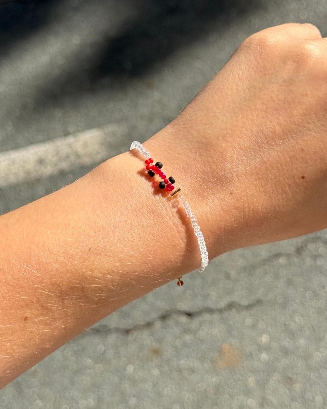 Perlen Rotes Ferrari/F1-Inspiriertes F1 Rennauto-Armband | Charles Leclerc Leicht Perlen Rotes Ferrari/F1-Inspiriertes F1 Rennauto-Armband | Charles Leclerc Leicht von KaitlynInReverie