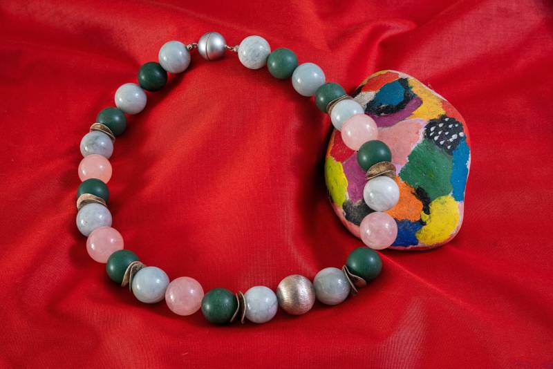 E39-21 Edles Hochwertiges Designer Edelstein-Collier Mit Aquamarin, Rosenquarz, Aventurin, Echtsilber-Perle Und Echtsilber-Scheiben von KajolaSchmuckdesign