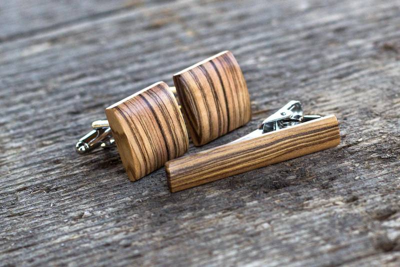 Bräutigam Manschettenknöpfe Hochzeit | Manschettenknäuel Aus Holz Geschenk Für Ihn von KajzarsWoodWork