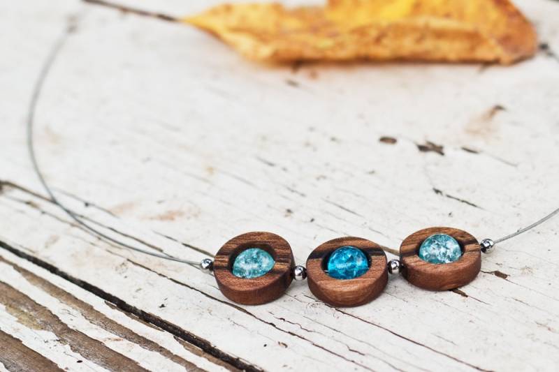 Neue Dimension Der Holzkette - Drei Abgerundete Halskette Walnuss Halskette Handgemachte von KajzarsWoodWork