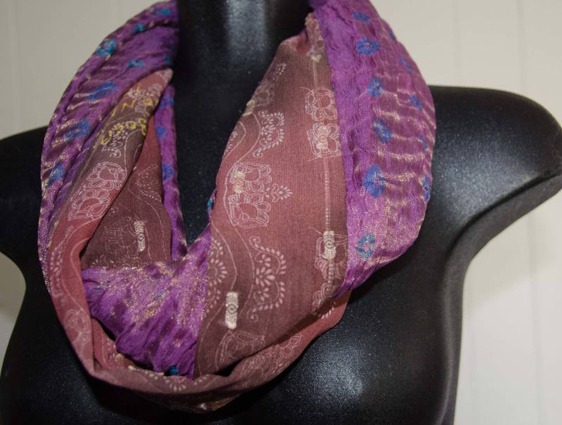 Infinity Schal-Loop Cowl - Loopschal Eternity Schal 68" Umfang 20" Breit Lila Und Braun Ooak von Kakodah