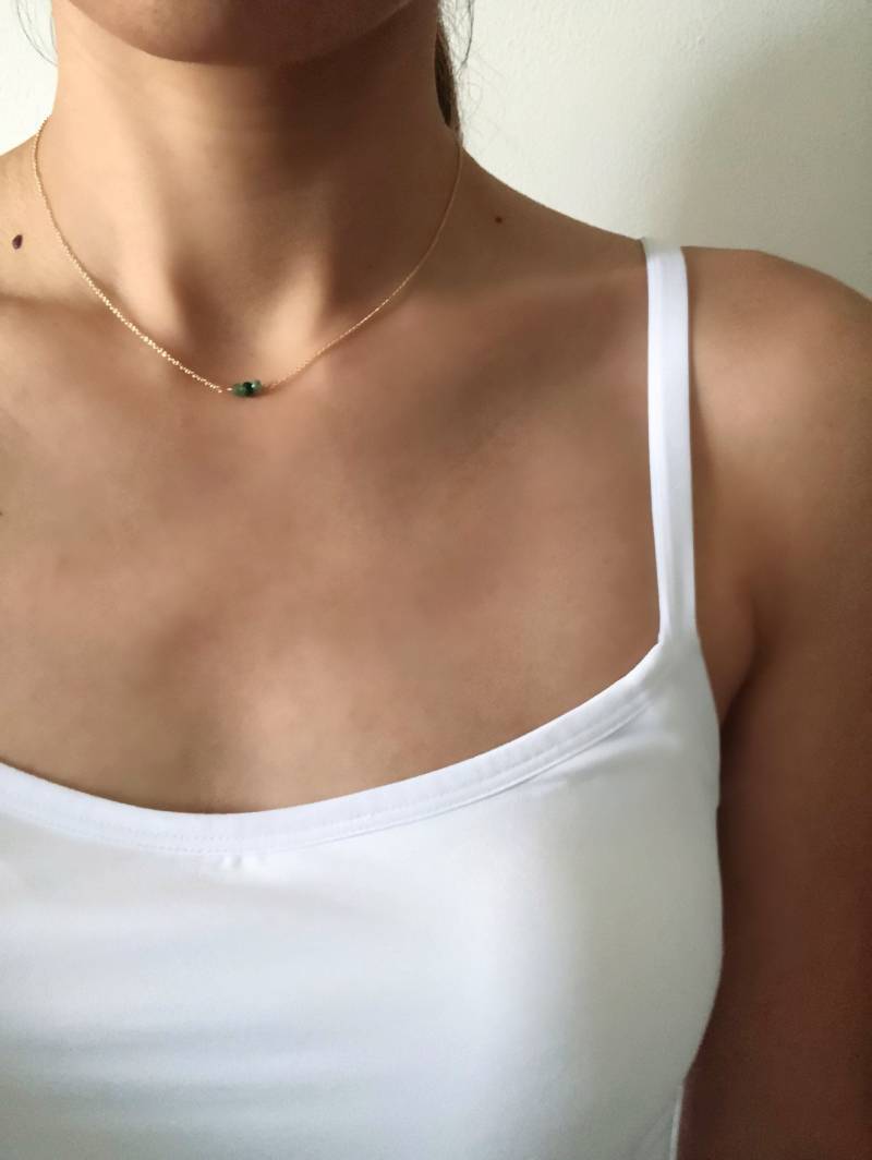 Zierliche Smaragd 14K Gold Fill Halskette - Mai Geburtsstein von Kalamajewelry