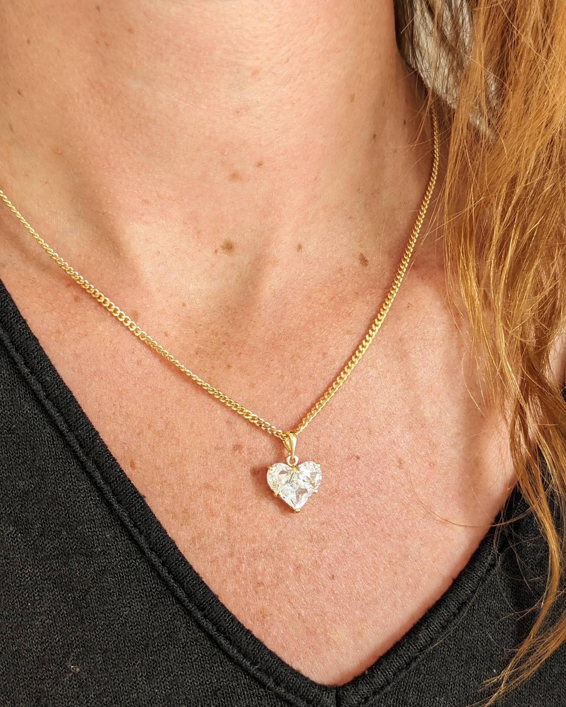 Cubic Zirconia Herz Anhänger Halskette An Einer 14K Vergoldeten Kette von KaleidoscopebyAmyLou