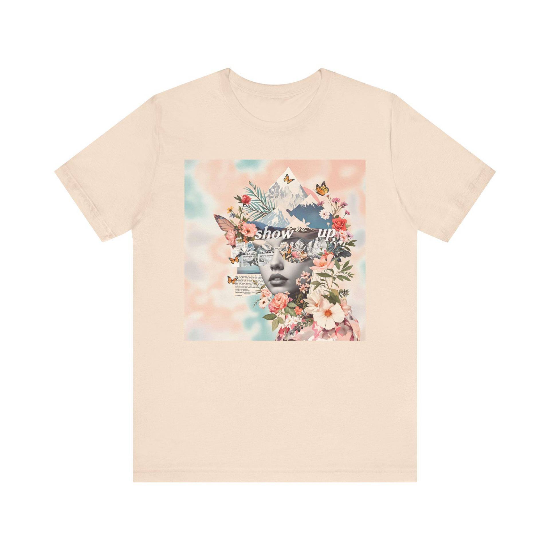 Blumen Collage Mädchen Gesicht T-Shirt | Vintage Blumen, Schmetterlinge, Pastellkunst von KalendulaStore