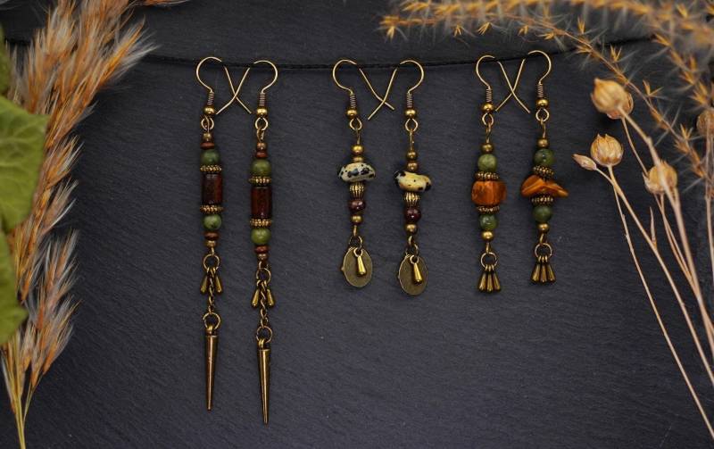Boho Ohrringe Edelsteine Jade Dalmatiner Holzperlen Jaspis Naturschmuck Gold Steampunk Edelstein Ohrschmuck Hippie Ohranhänger Boho Ohrringe Edelsteine Jade Dalmatiner Holzperlen Jaspis Naturschmuck Gold Steampunk Edelstein Ohrschmuck Hippie Ohranhänger von KaliBeeArt