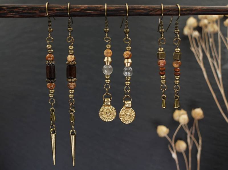 Ohrringe Holz Mondstein Jaspis Edelstein Holzperlen Naturschmuck Boho Bronze Ohrring Golden Steampunk Ohrschmuck Hippie Ohranhänger Ohrringe Holz Mondstein Jaspis Edelstein Holzperlen Naturschmuck Boho Bronze Ohrring Golden Steampunk Ohrschmuck Hippie Ohranhänger von KaliBeeArt