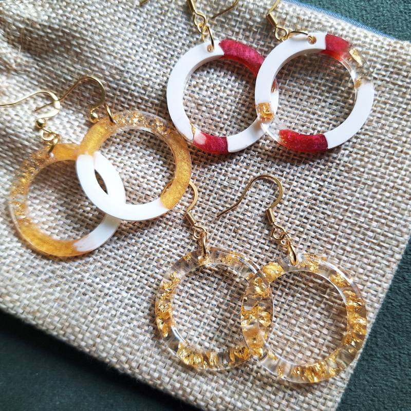 Ohrringe Creolen Elegant Gold | Weiß Pink Transparent von Kaliami