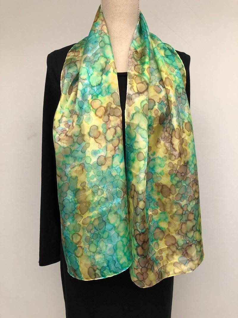 Grüner Seidenschal Für Damen. Handgefertigt von KalishoekScarves