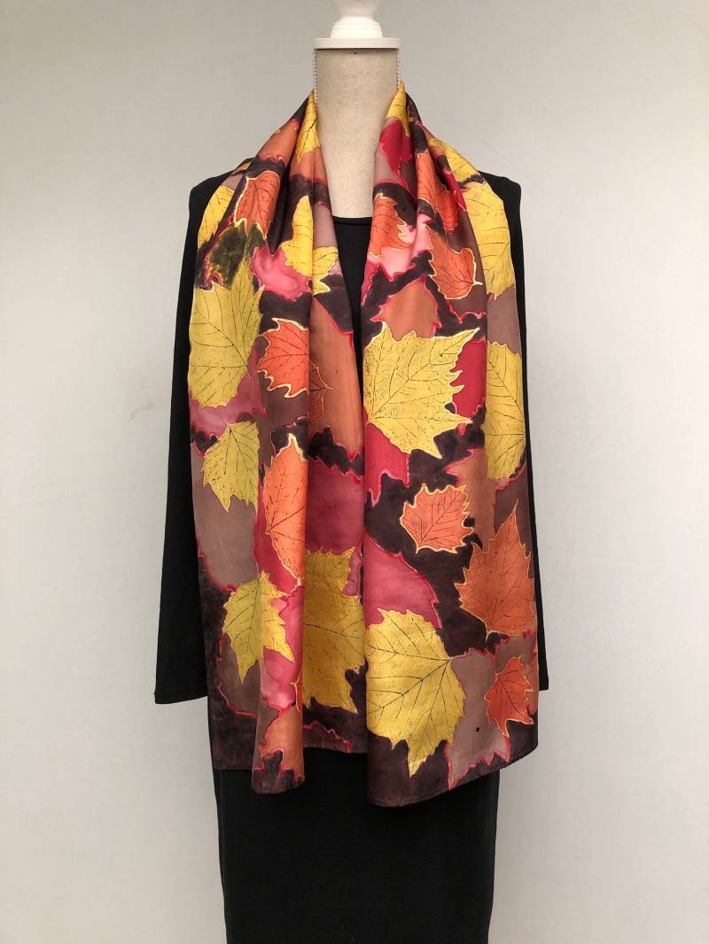 Seidenschal Für Damen, Herbstmodell. Handgefertigtes Tuch von KalishoekScarves