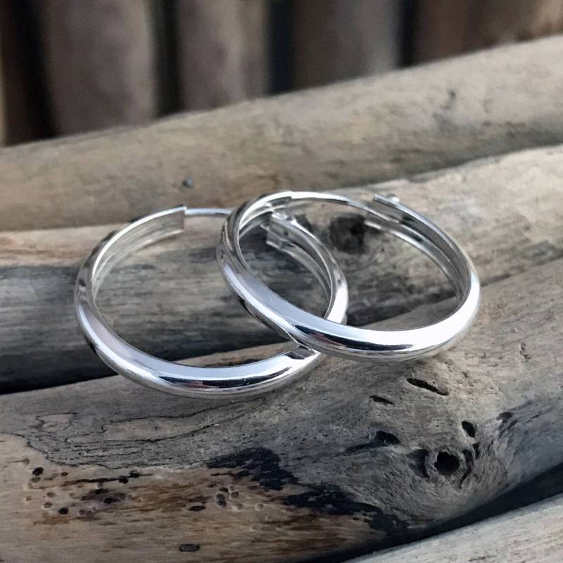 Handgemachte Sterling Silber Breite Creolen - 20 Mm von KalismaBijoux