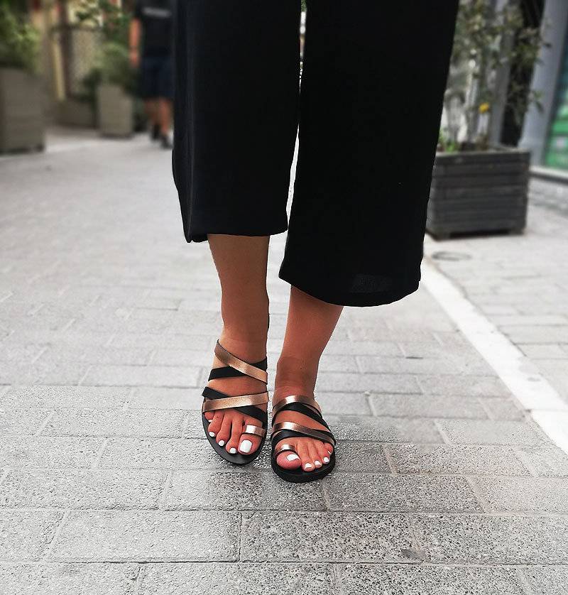 Ledersandalen, Damen Sandalen, Handgefertigte Schwarz, Kupfer Ledersandalen, Damen Sandalen, Handgefertigte Schwarz, Kupfer von Kallipous