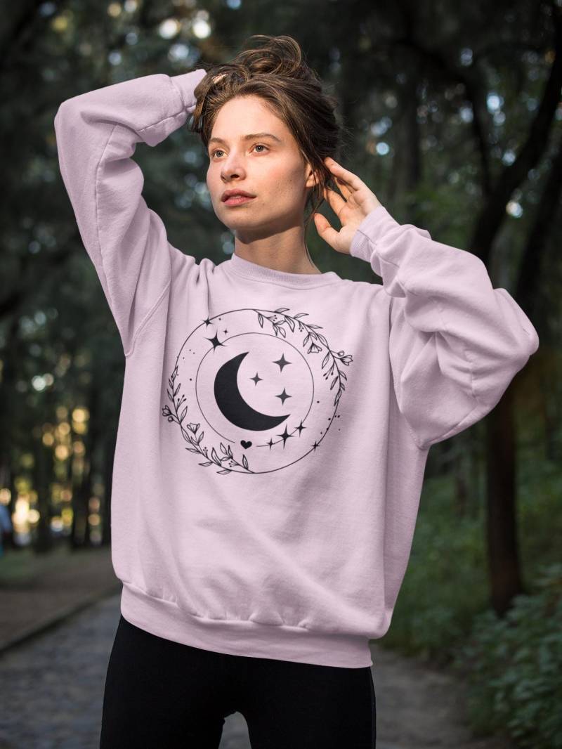 Sweatshirt Mit Halbmond Und Sternendesign - Erhältlich in Vielen Farben "Love You To The Moon & Back"-Schriftzug Auf Dem Ärmel von Kalumaprint