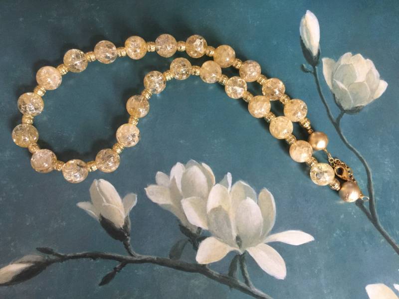 Durchscheinende Licht Gold Glas-Kristall Mit Hellem Gold Akzente Perlenkette Durchscheinende Licht Gold Glas-Kristall Mit Hellem Gold Akzente Perlenkette von KalynaJewels