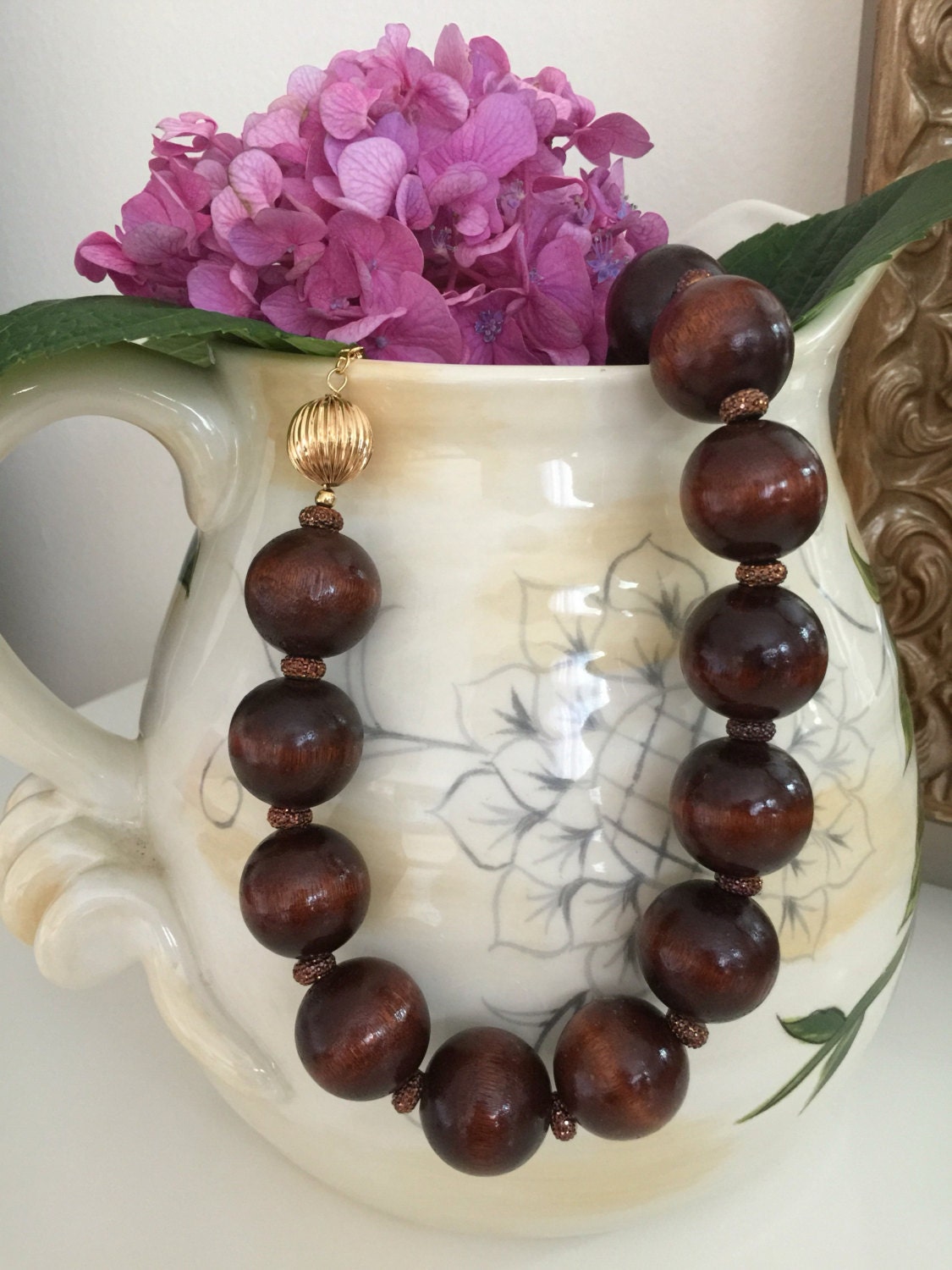 Folk Inspirierte Natürliche Braune Holz Große Perle Halskette von KalynaJewels