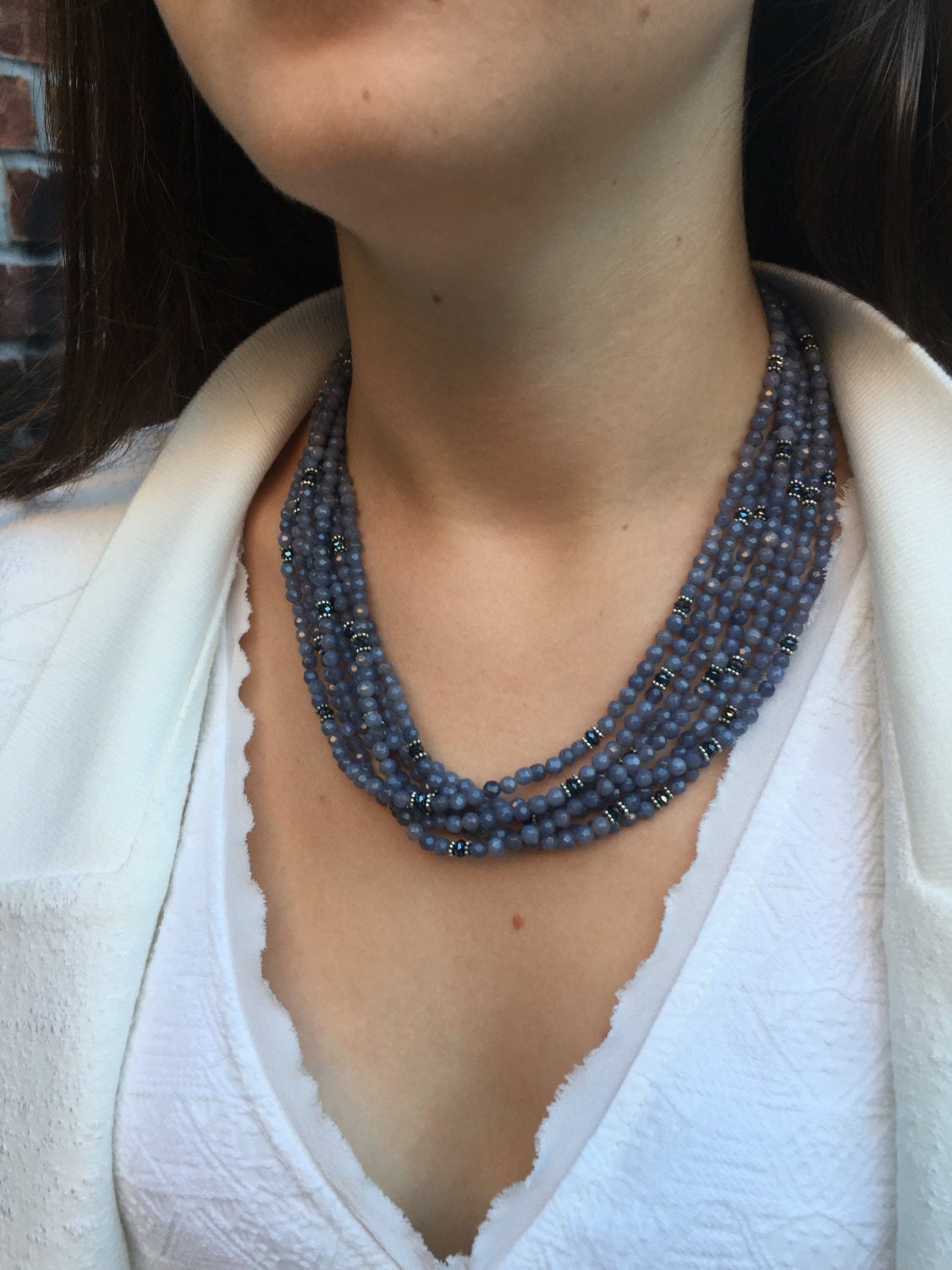 Lila Grau Facettierten Chalcedon, Dunklen Marine Kristall Und Silber Akzente Multi-strang Perlen Halskette von KalynaJewels