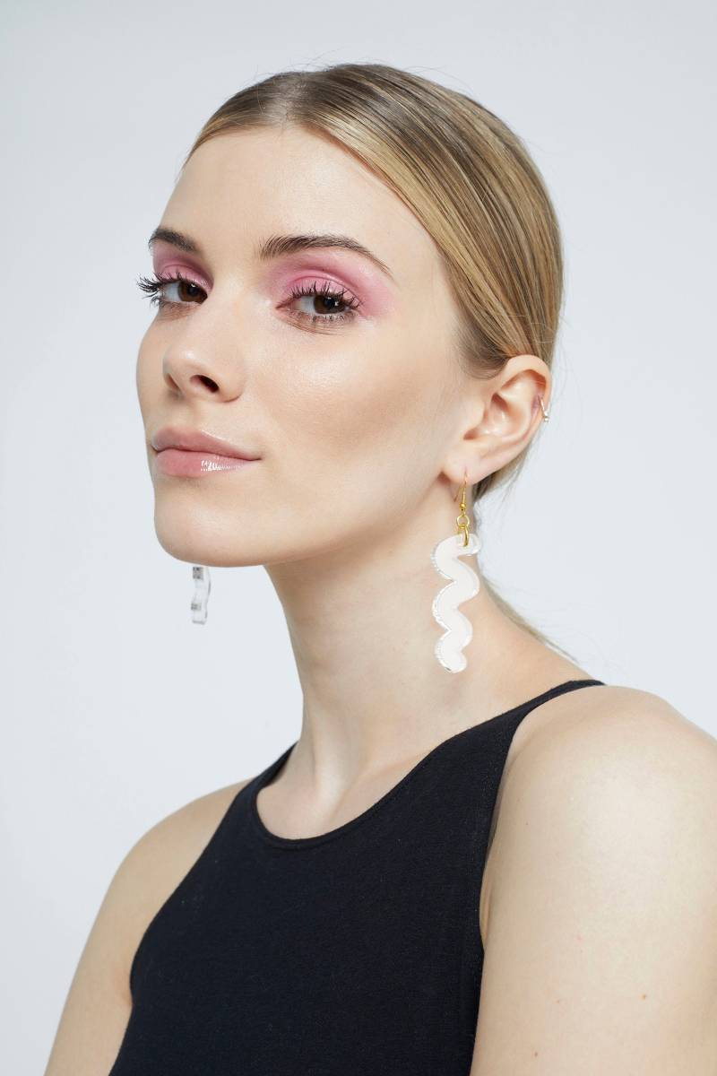 Acryl Knebelhaken Ohrringe in Klar/Transparent Acryl Knebelhaken Ohrringe in Klar/Transparent von KamCreates