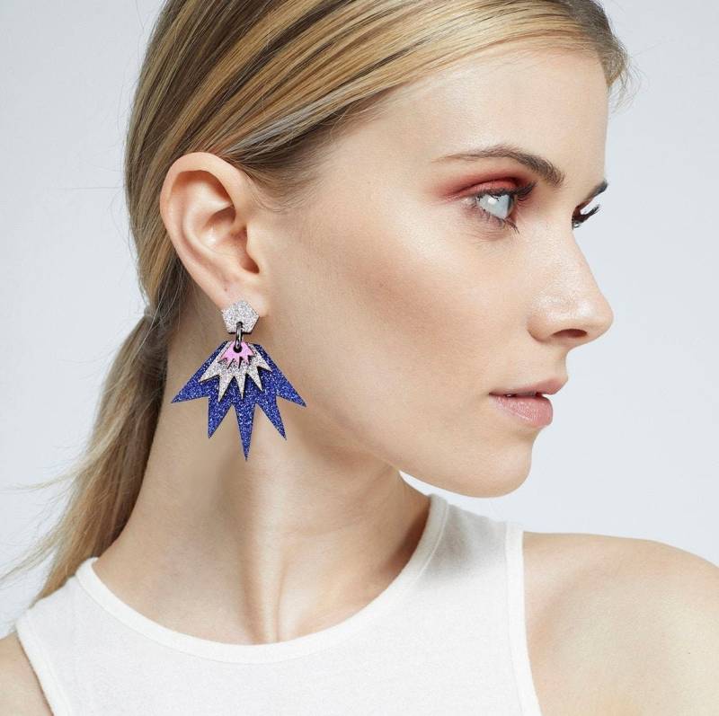 Bang Tropfen Ohrstecker - Blau, Silber & Rosa. Glitzernde Laser Geschnitten Handgemachte Einzigartige Geschenke. Hölzerne Funkelnde Ohrringe Bang Tropfen Ohrstecker - Blau, Silber & Rosa. Glitzernde Laser Geschnitten Handgemachte Einzigartige Geschenke. Hölzerne Funkelnde Ohrringe von KamCreates