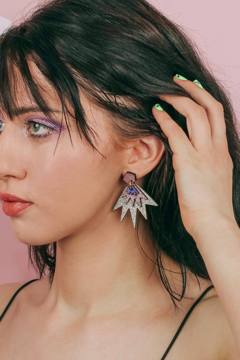 Bang Tropfen Ohrstecker - Silber, Baby Pink & Lila. Glitzernde Laser Geschnitten Handgemachte Schrullige Geschenke. Hölzerne Funkelnde Ohrringe von KamCreates