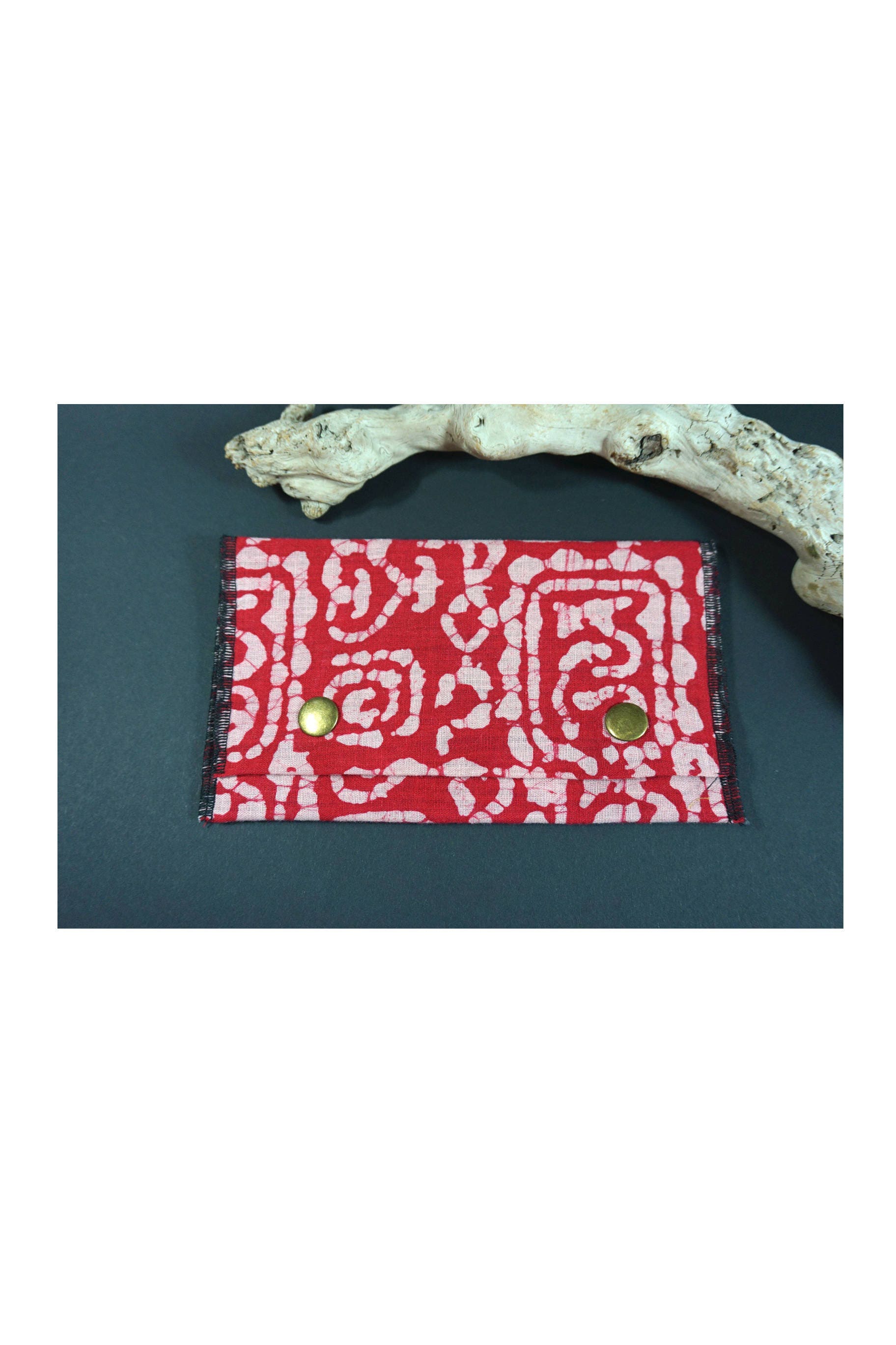 Kleine Tasche, Tabakbeutel, Indisch Batik, Rot Weiß, Batik Textil Indien, Zigarettentasche, Federpenal, Stiftetasche, Zubehörtasche von KamaCrafts