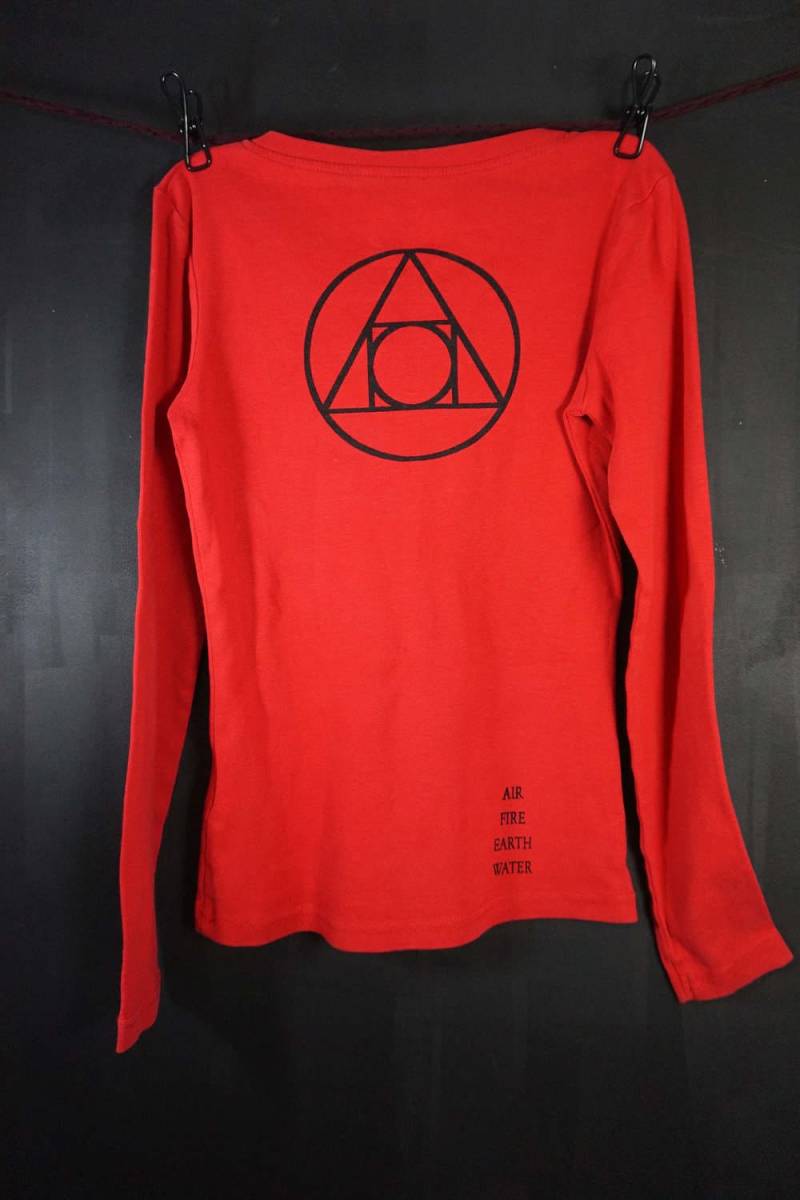 Sale Siebdruck T-Shirt - Alchemie Handbedruckt, Rot, Langarm, Schwarzer Druck, Philosophie, Elemente, Geometrie, Secondhand, Xsmall von KamaCrafts