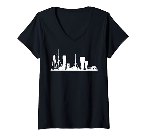 Damen Kamera Skyline, Objektive, Fotoequipment, Fotografie T-Shirt mit V-Ausschnitt Damen Kamera Skyline, Objektive, Fotoequipment, Fotografie T-Shirt mit V-Ausschnitt von Kamera Skyline - Fotograf Geschenke