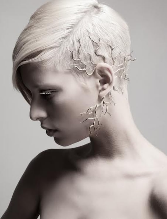 Messing Zweig Ohrmanschette, Cyberpunk Kopfschmuck von Kaminerdesign