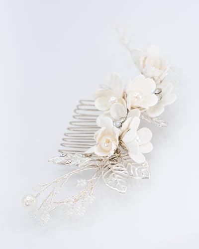 Bridal Hair Comb – Handmade Wedding Hairpiece with Pearls and Flowers – Floral Hair Accessory for Bride or Communion - Gift Box Option (silver, standard) von Kanasi