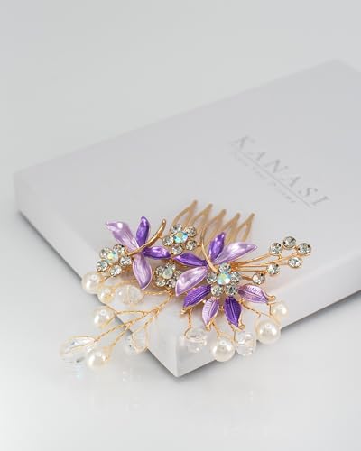 Bridal Hair Comb with Pearls and Crystals – Handmade Gold Tone Wedding Hair Accessory with Floral Design for Elegant Updos – Gift Box Option (violet, gift box included) von Kanasi
