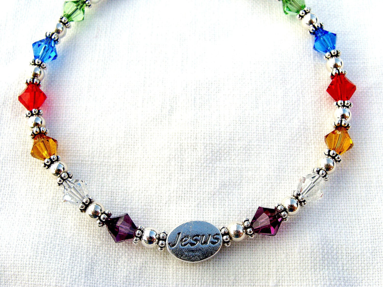 Swarovski Kristall Und Gebet Armband von KandEBeads