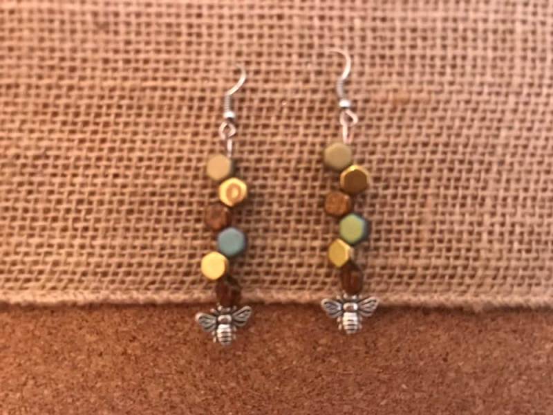 Honig Kamm Baumeln Ohrringe von KandisClassics