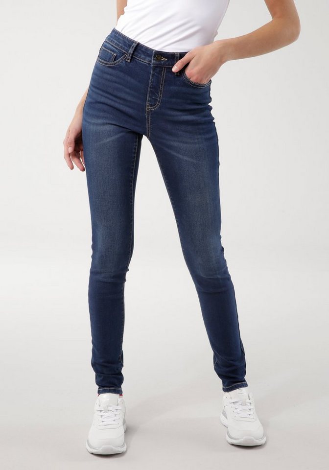 KangaROOS 5-Pocket-Jeans SUPER SKINNY HIGH RISE knöchellang, mit Used-Optik, hohe Leibhöhe von KangaROOS