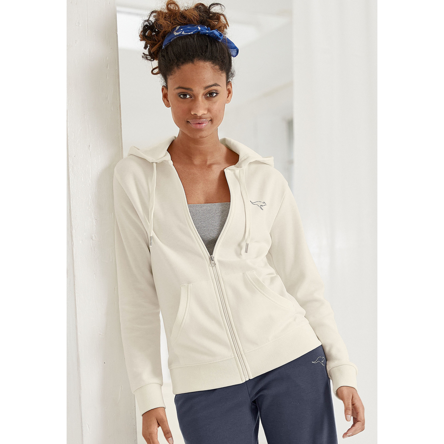 KANGAROOS Sweatjacke Damen weiß Gr.56/58 von Kangaroos