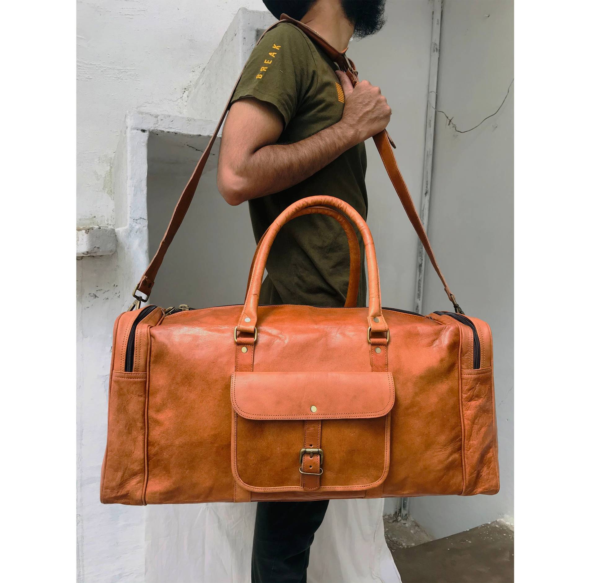 26 "Handgefertigte Ledertasche Leder Reisetasche Weekender Geschenke Für Männer Und Frauen Bestes Valentinsgeschenk 26 "Handgefertigte Ledertasche Leder Reisetasche Weekender Geschenke Für Männer Und Frauen Bestes Valentinsgeschenk von KanizaCraftnetic