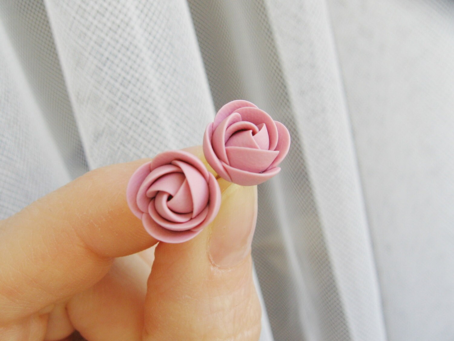 Ohrringe Aus Fimo-Alte Rose Blume Ohrstecker Lässig Alte Rose Ohrringe Aus Fimo-Alte Rose Blume Ohrstecker Lässig Alte Rose von KaoriPearlRose