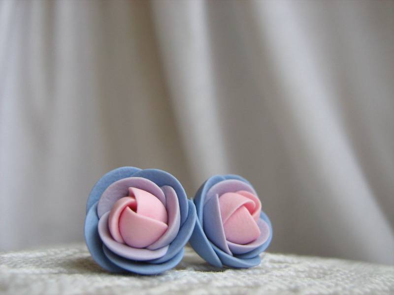 Ohrringe Aus Fimo - Blau Violett Leicht Rosa Rose Blume Ohrstecker Ohrringe Aus Fimo - Blau Violett Leicht Rosa Rose Blume Ohrstecker von KaoriPearlRose