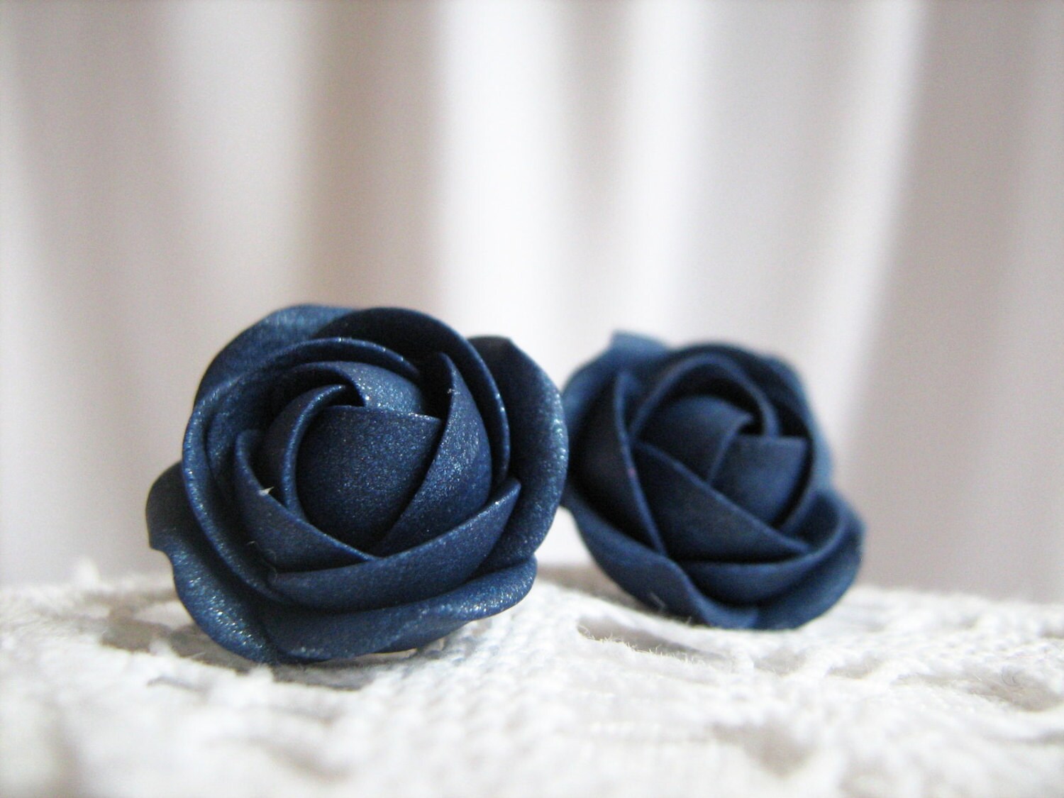 Ohrringe Aus Fimo - Marineblau Funkeln Rose Blume Ohrstecker Ohrringe Aus Fimo - Marineblau Funkeln Rose Blume Ohrstecker von KaoriPearlRose