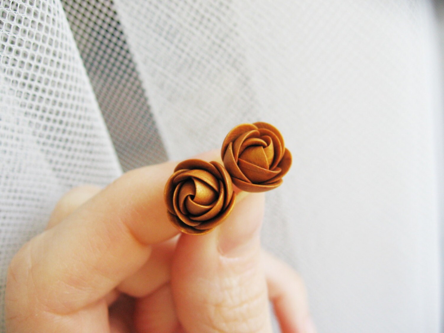 Ohrringe Aus Fimo - Messing Antik Gold Rose Blume Ohrstecker Ohrringe Aus Fimo - Messing Antik Gold Rose Blume Ohrstecker von KaoriPearlRose