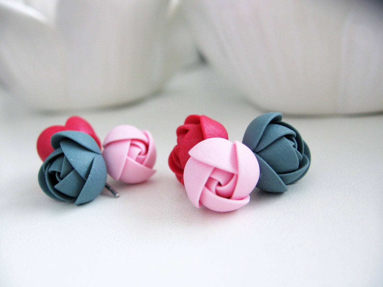 Ohrringe Aus Fimo-Set - Light Pink Ruby Blugreen Rose Blume Ohrstecker Ohrringe Aus Fimo-Set - Light Pink Ruby Blugreen Rose Blume Ohrstecker von KaoriPearlRose
