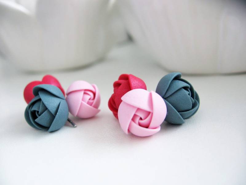 Ohrringe Aus Fimo-Set - Light Pink Ruby Blugreen Rose Blume Ohrstecker Ohrringe Aus Fimo-Set - Light Pink Ruby Blugreen Rose Blume Ohrstecker von KaoriPearlRose
