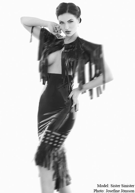 Latexkleidung Ruban Fransenbolerojacke in Schwarz. Wäsche von KaorisLatexDreams
