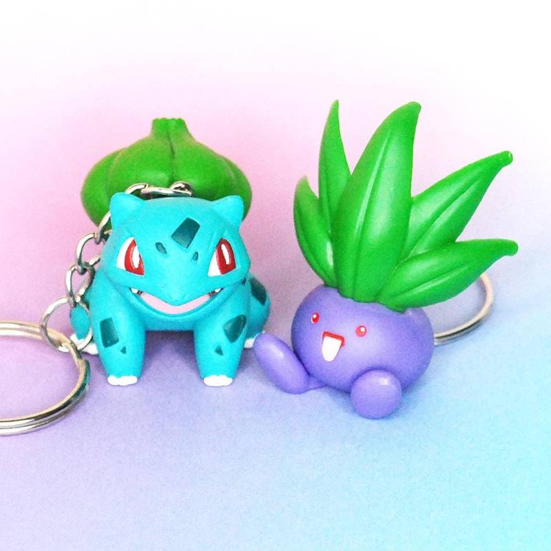 Bisasam Myrapla, Handgemachter Monster Schlüsselanhänger, Lanyard Charm Videospiel Figur, Gamer Geschenk, Taschenanhänger Bisasam Myrapla, Handgemachter Monster Schlüsselanhänger, Lanyard Charm Videospiel Figur, Gamer Geschenk, Taschenanhänger von KaosKimsThings