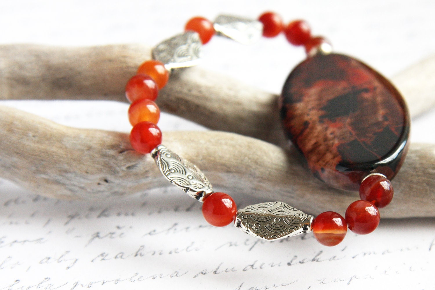 Im Urlaub, Achat Scheibe Armband Orange Braun Stein Edelstein Karneol Silber Perlen Boho Im Urlaub, Achat Scheibe Armband Orange Braun Stein Edelstein Karneol Silber Perlen Boho von KapKaDesign