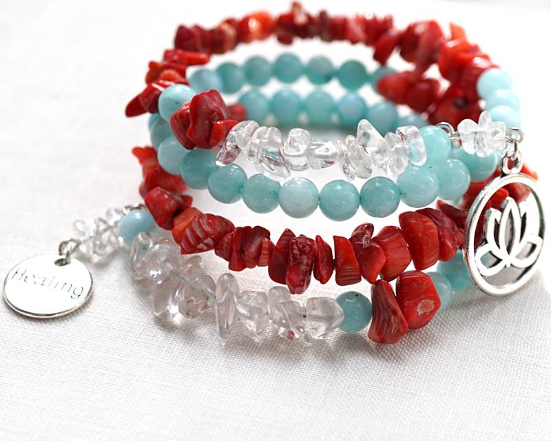 Im Urlaub Lotus Armband Rote Koralle Bergquarz Heilstein Aquamarin Sterling Silber von KapKaDesign