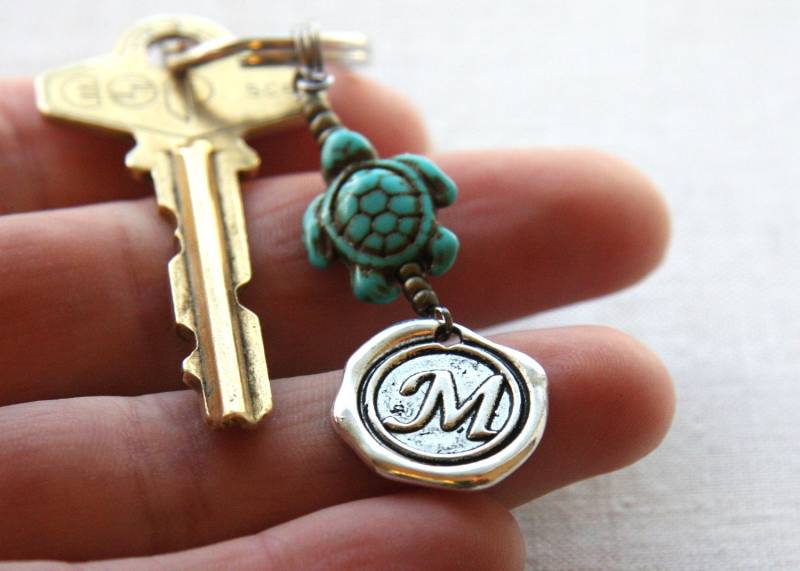 Personalisierte Schlüsselanhänger Initial Keychain Glücksschildkröte Herren Accessoires Tier Geschenk Wachs Siegel Personalisiertes von KapKaDesign